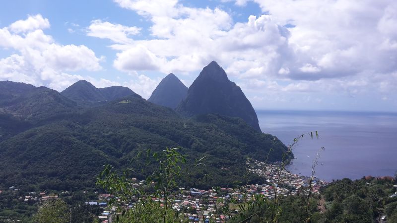 Deux Pitons