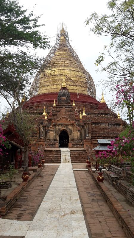 Pagodenbesuch Bagan