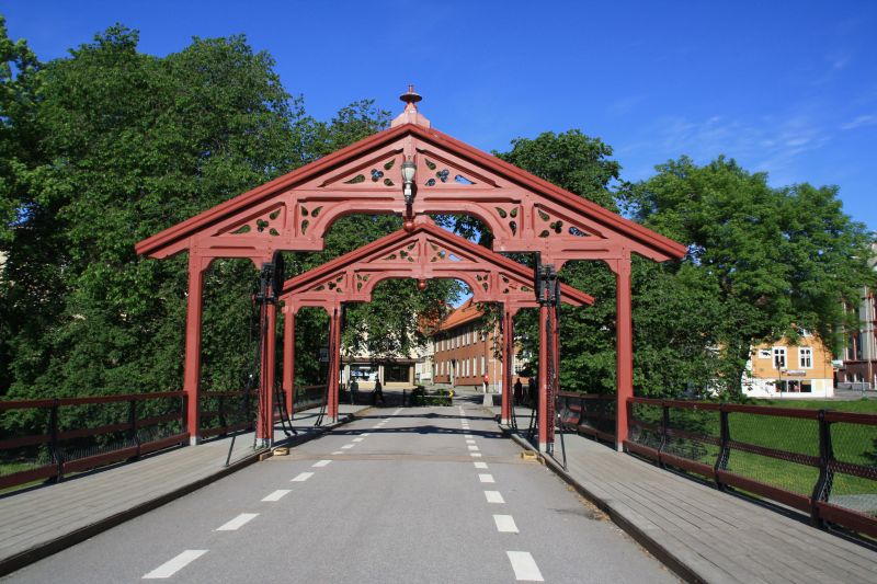 Tor über dem Nidelv