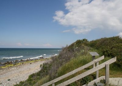 Holztreppe Wanderweg Küstenwanderung Dranske